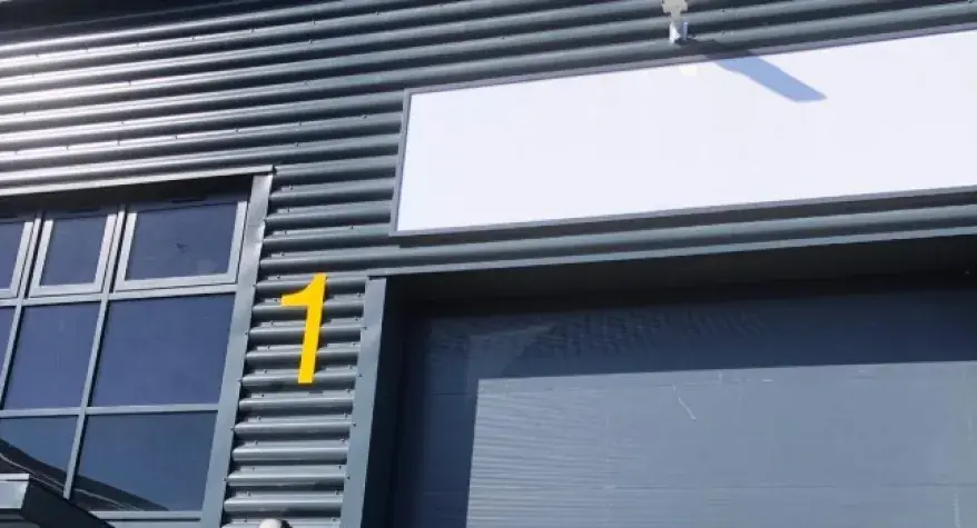 What does a commercial electrician do?